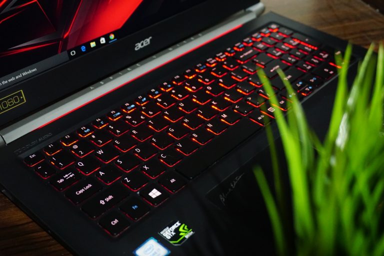 Jual Laptop Acer Aspire V15 Nitro VN7-592G Black Edition