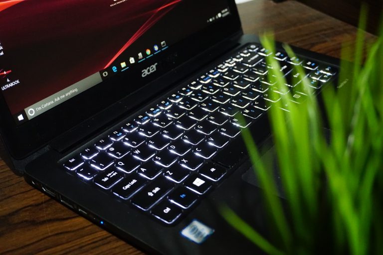 Jual Laptop Acer Travelmate X349-M Core i7