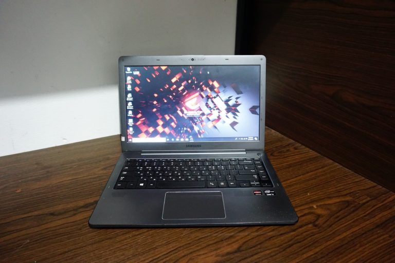 Jual Laptop Samsung 530U Core i5