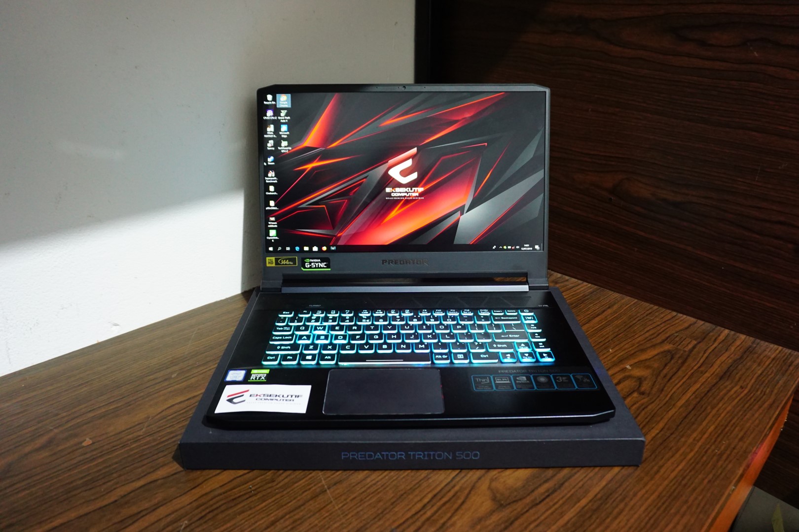 Laptop Acer Predator Triton 500 Fullset Eksekutif Computer