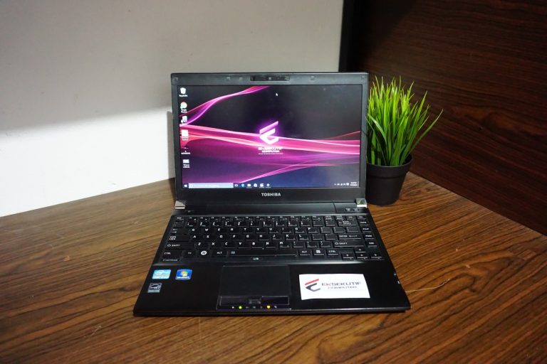 Jual Laptop Toshiba Portege R930 Black