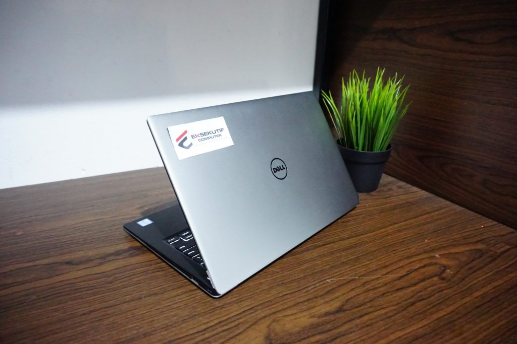 Jual Laptop Dell XPS 13 9350 i5 Gen 6