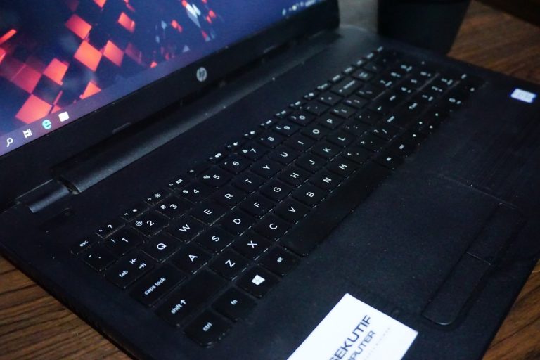 Jual Laptop HP Notebook 15-ay173dx