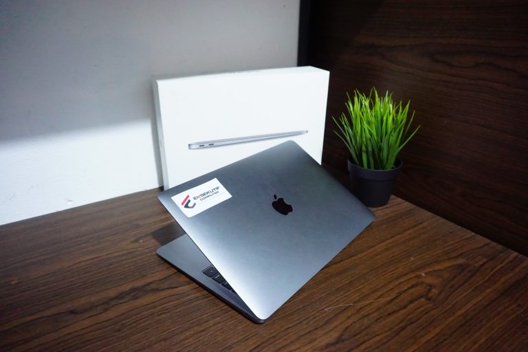 Jual Laptop Macbook Air MRE82 Late 2018 cc 47