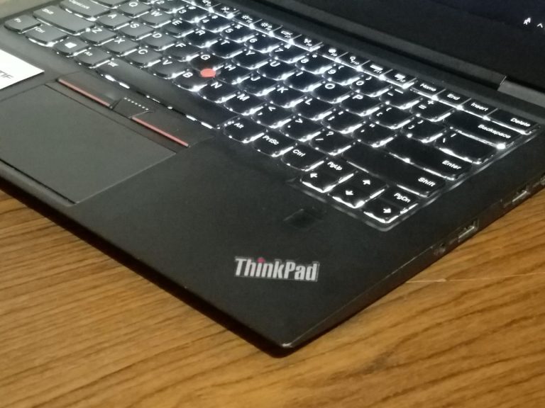 Jual Laptop LENOVO THINKPAD X1 CARBON i5 Gen 6