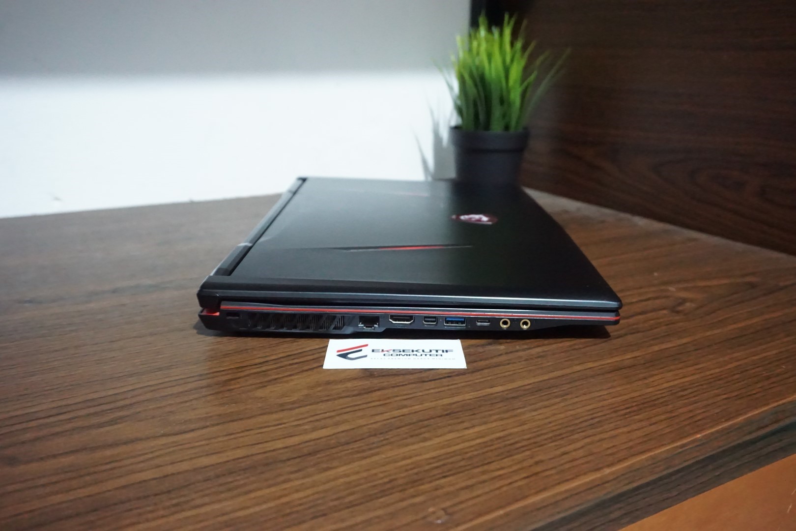 Laptop MSI GL63 8RCS BLACK