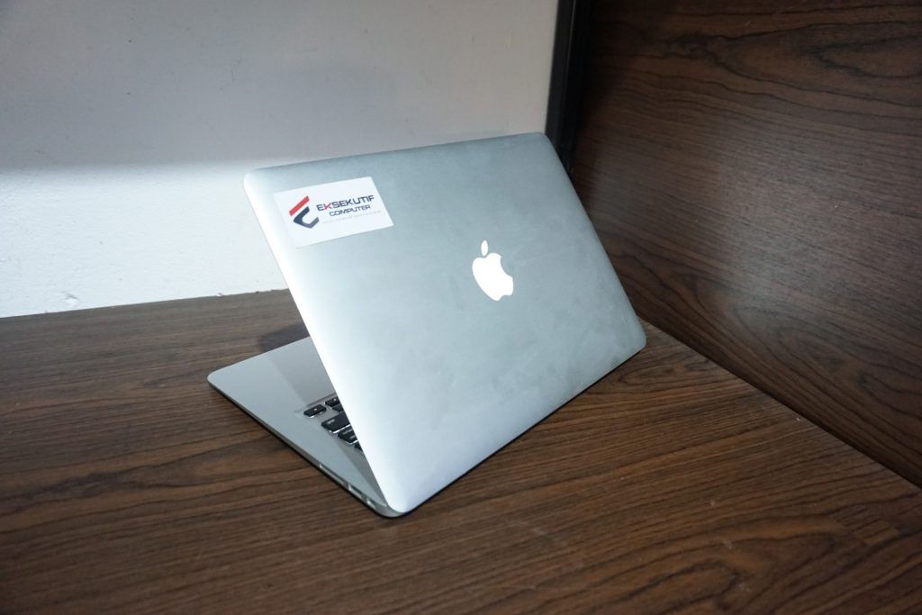 Jual Laptop MACBOOK AIR CTO EARLY 2015