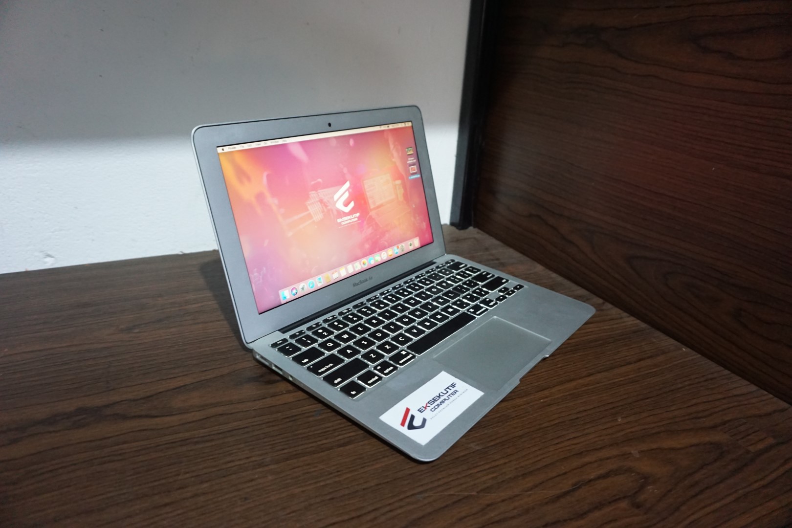 Jual Laptop MACBOOK AIR MD223 MID 2012
