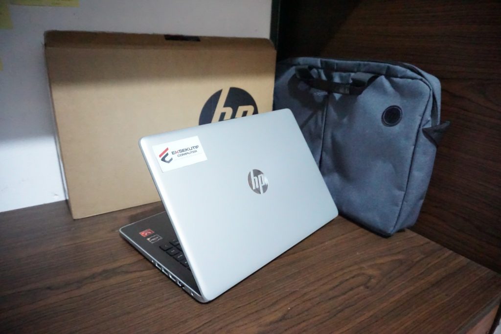 Laptop HP NOTEBOOK 14 CM0078AU