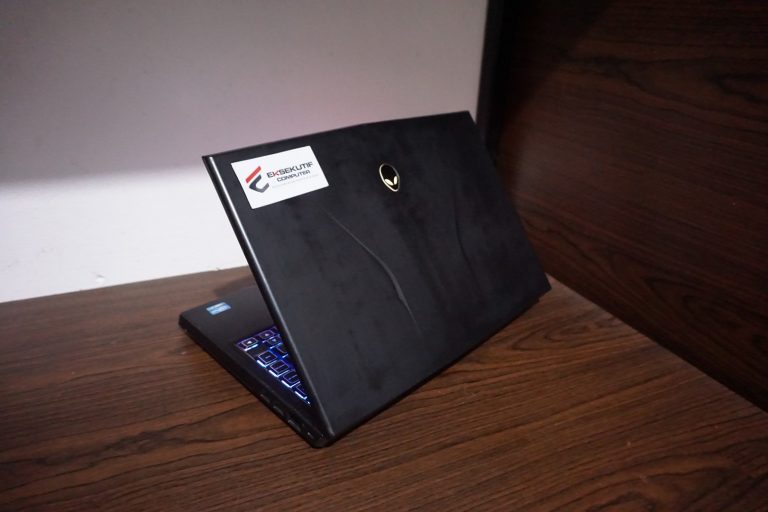 Jual Laptop ALIENWARE M14XR2 BLACK